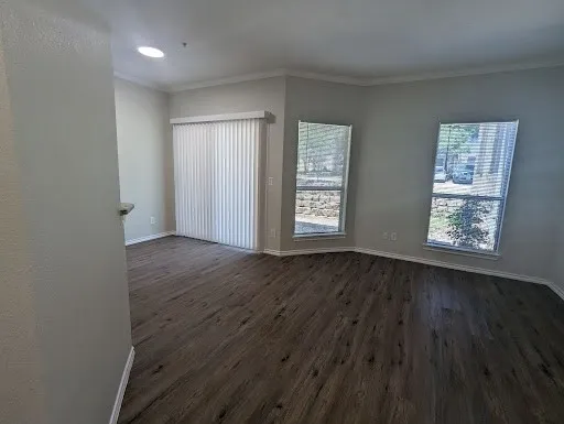 6000 Shepherd Mountain Cove #204 Austin, TX 78730