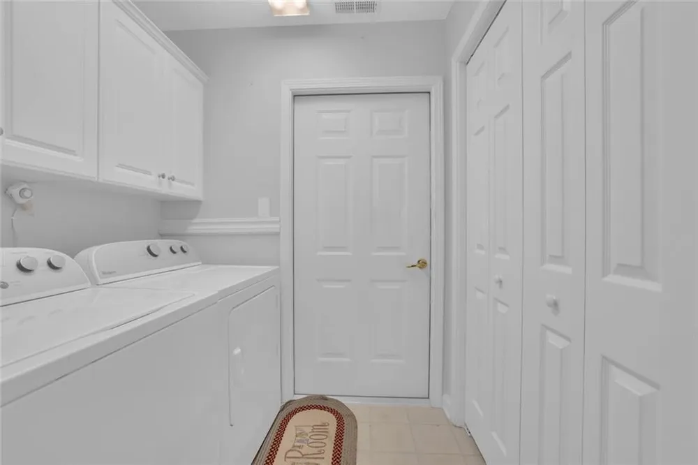 6112 Menlow Court Cumming, GA 30041