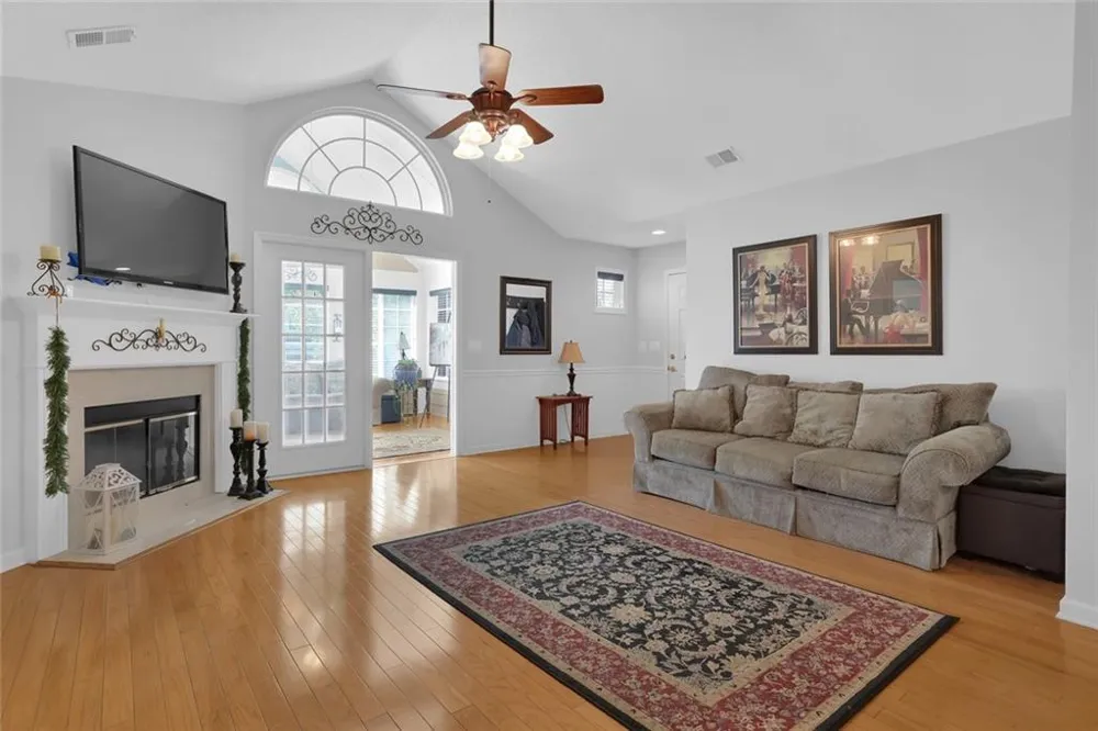 6112 Menlow Court Cumming, GA 30041