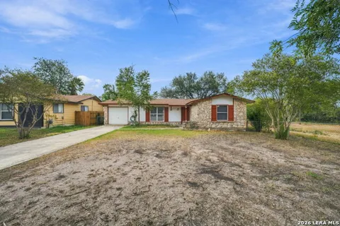 5402 Lake Grove Dr