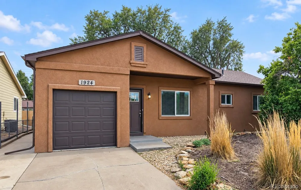 1924 Hallam Avenue Colorado Springs, CO 80911