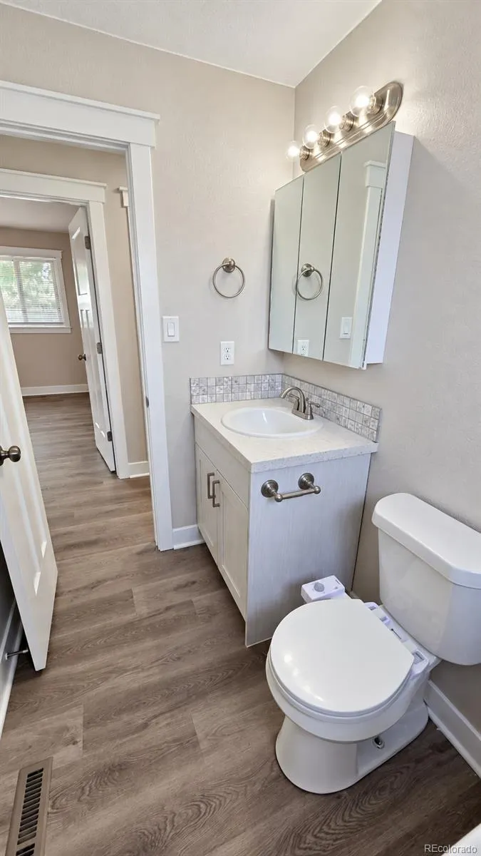1924 Hallam Avenue Colorado Springs, CO 80911