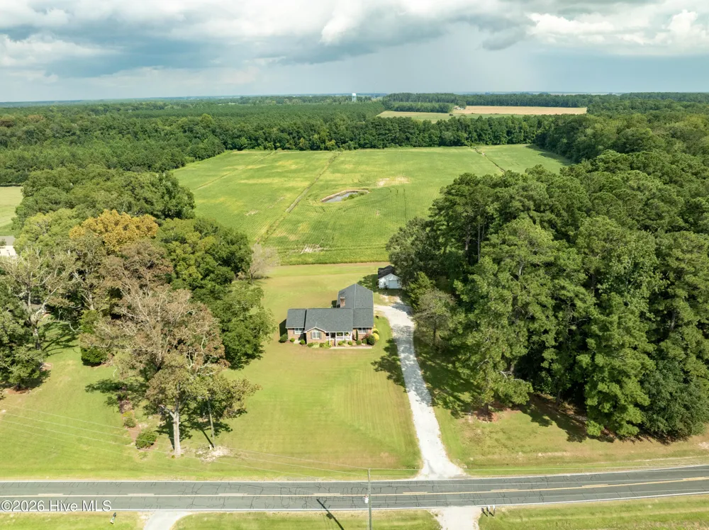 6370 Boyd Road Pinetown, NC 27865