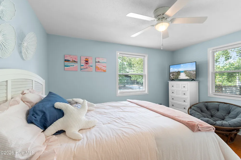 146 NE 5th Street Oak Island, NC 28465