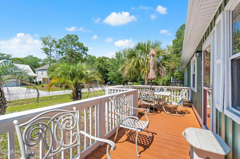 146 NE 5th Street Oak Island, NC 28465