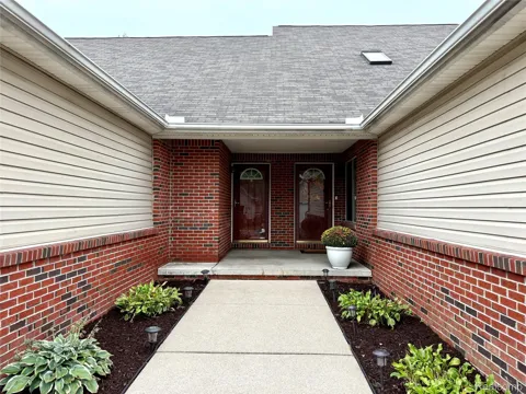 24820 Ashley Court
