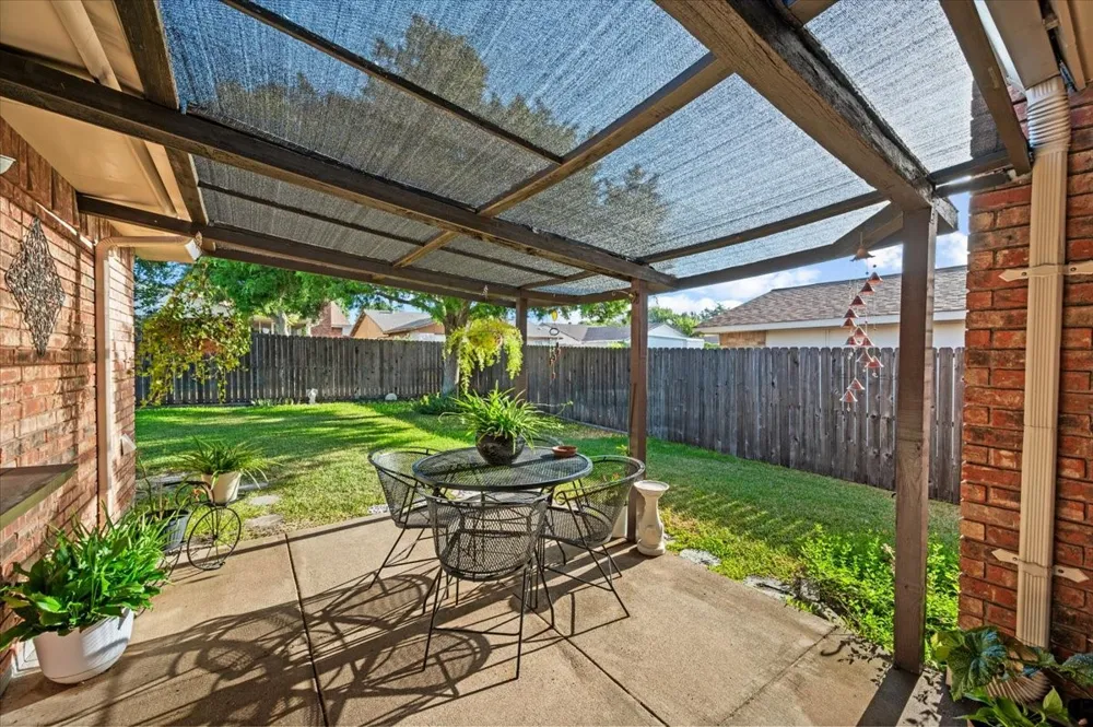 7205 Cloverglen Drive Dallas, TX 75249
