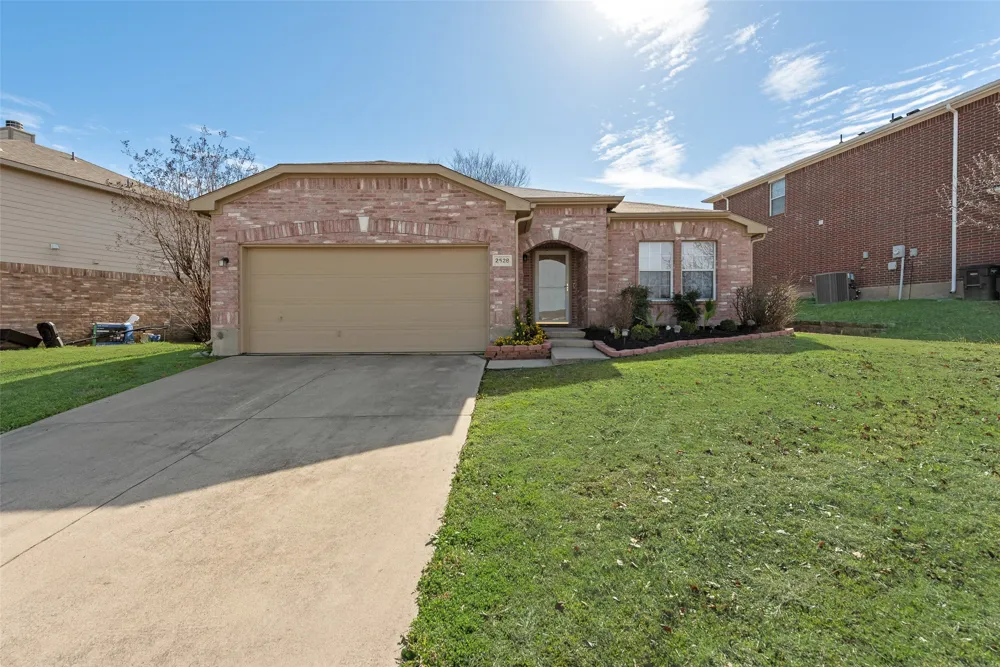 2528 Big Spring Drive Fort Worth, TX 76120