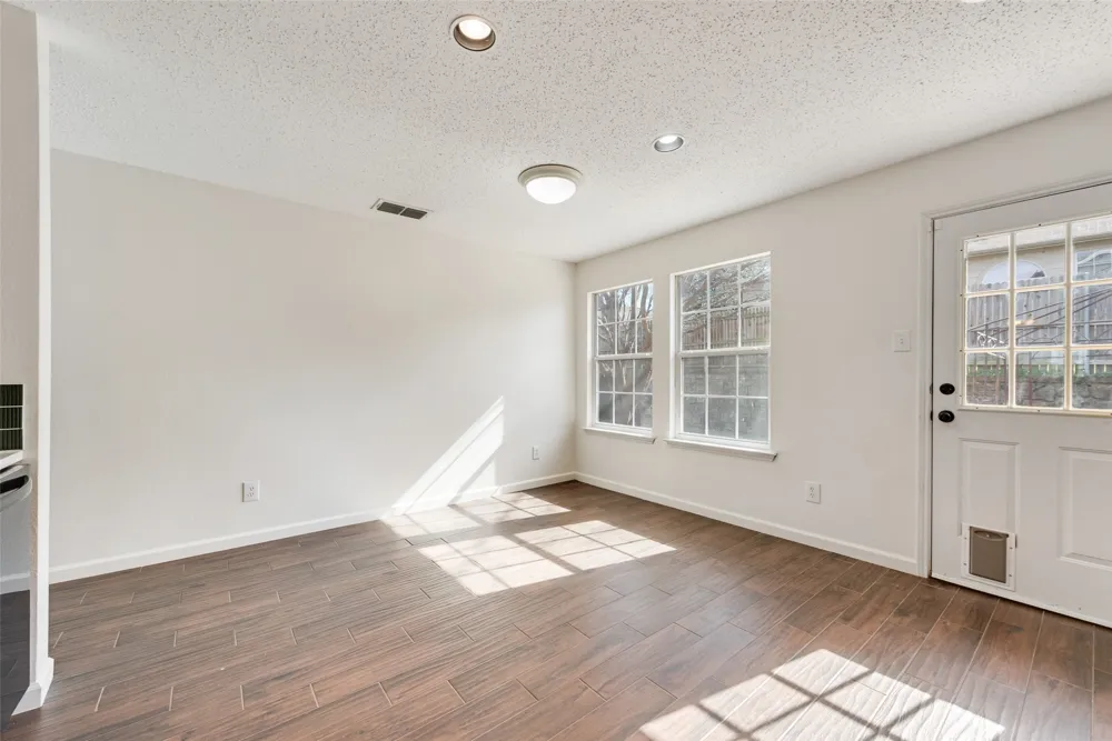 2528 Big Spring Drive Fort Worth, TX 76120