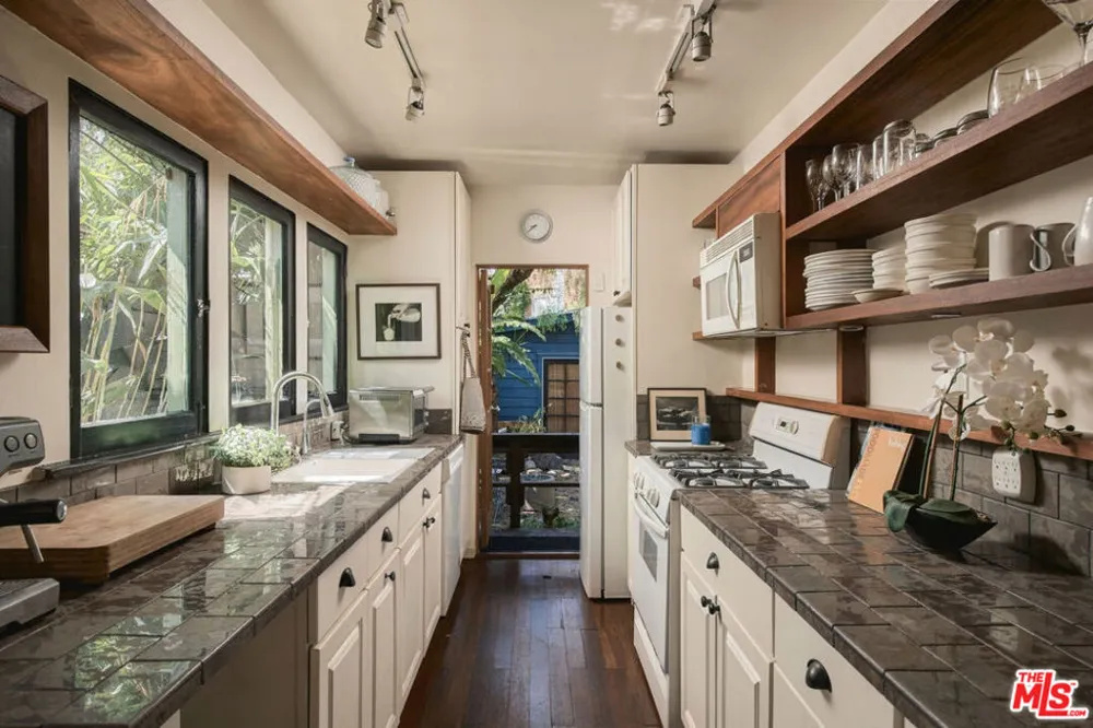 313 Market Street Venice, CA 90291