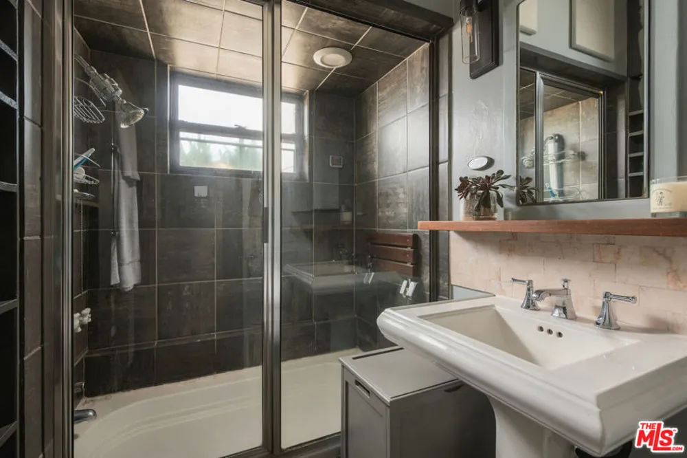 313 Market Street Venice, CA 90291