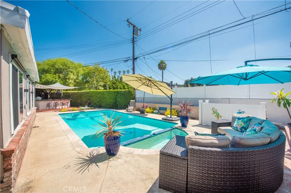 556 Billow San Dimas, CA 91773