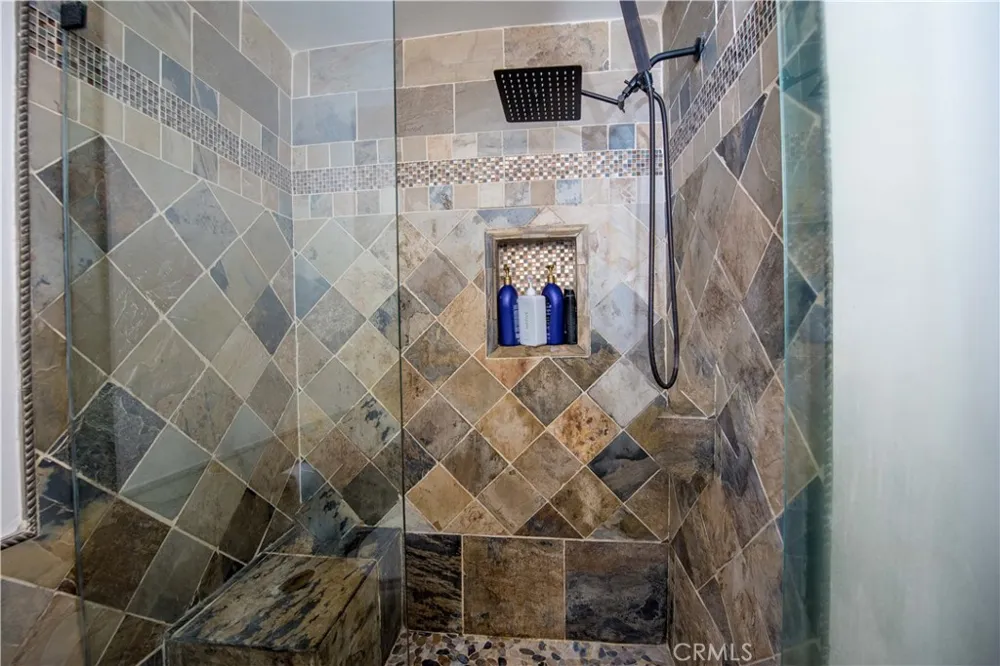 556 Billow San Dimas, CA 91773