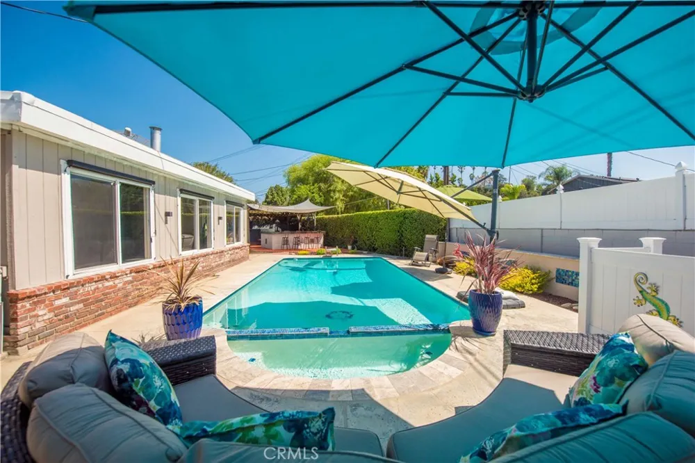 556 Billow San Dimas, CA 91773