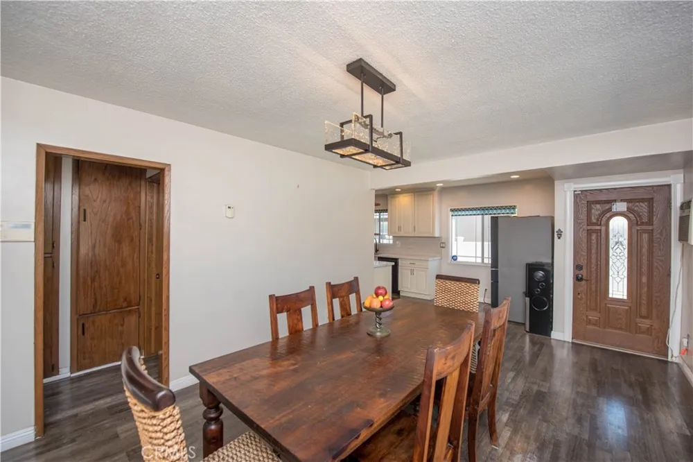 556 Billow San Dimas, CA 91773