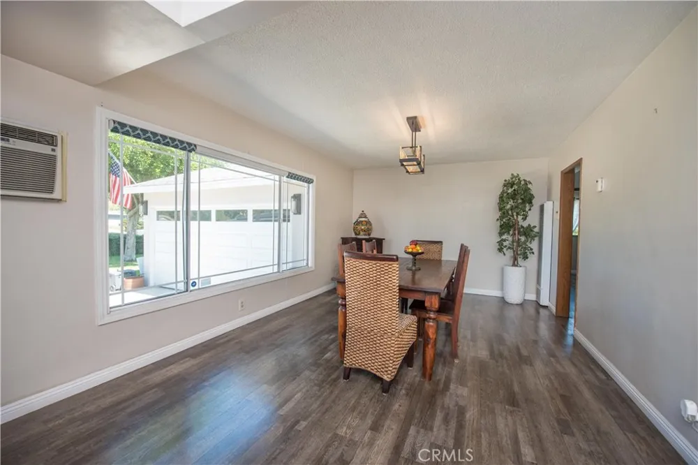 556 Billow San Dimas, CA 91773