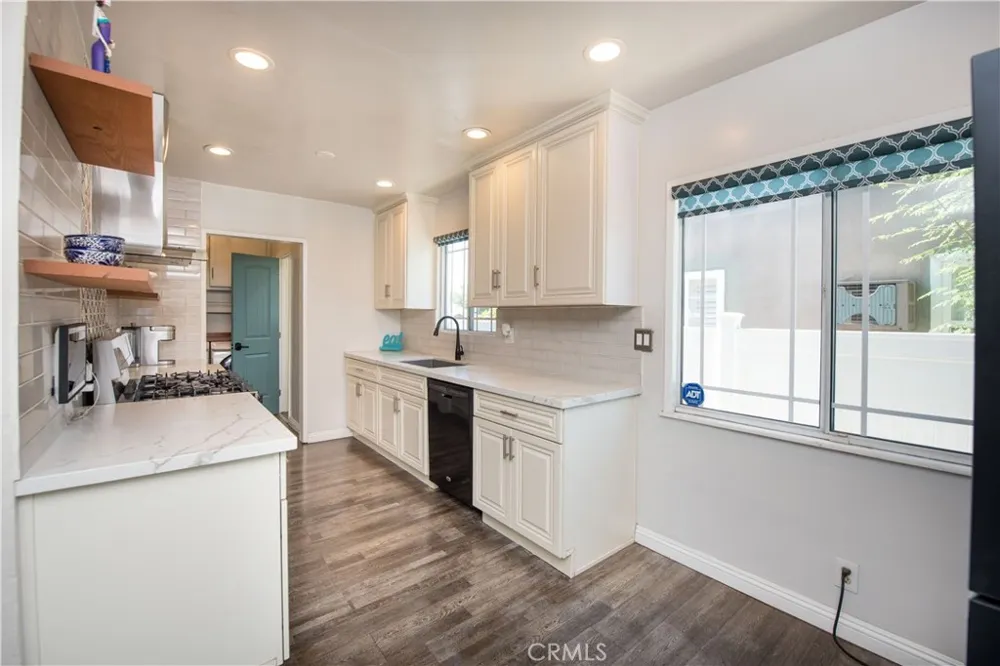 556 Billow San Dimas, CA 91773