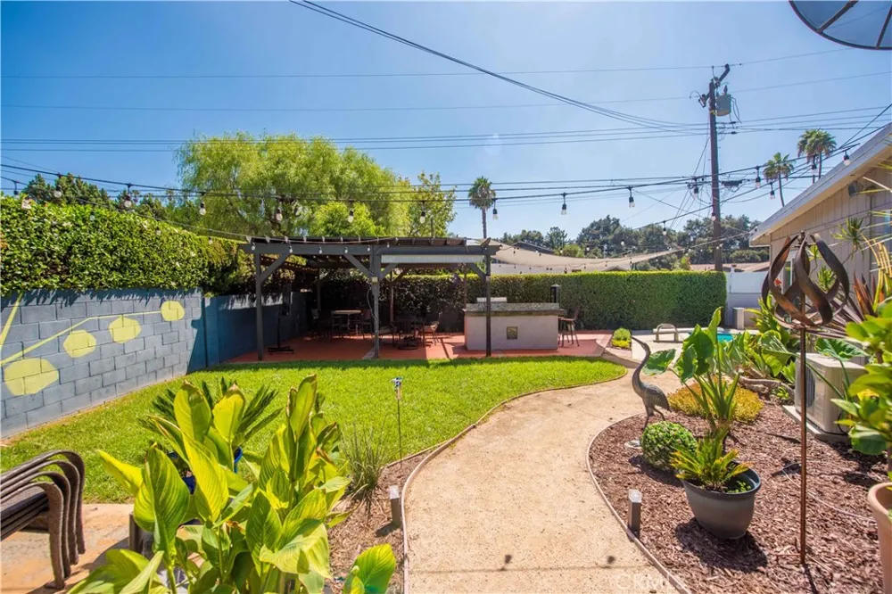 556 Billow San Dimas, CA 91773