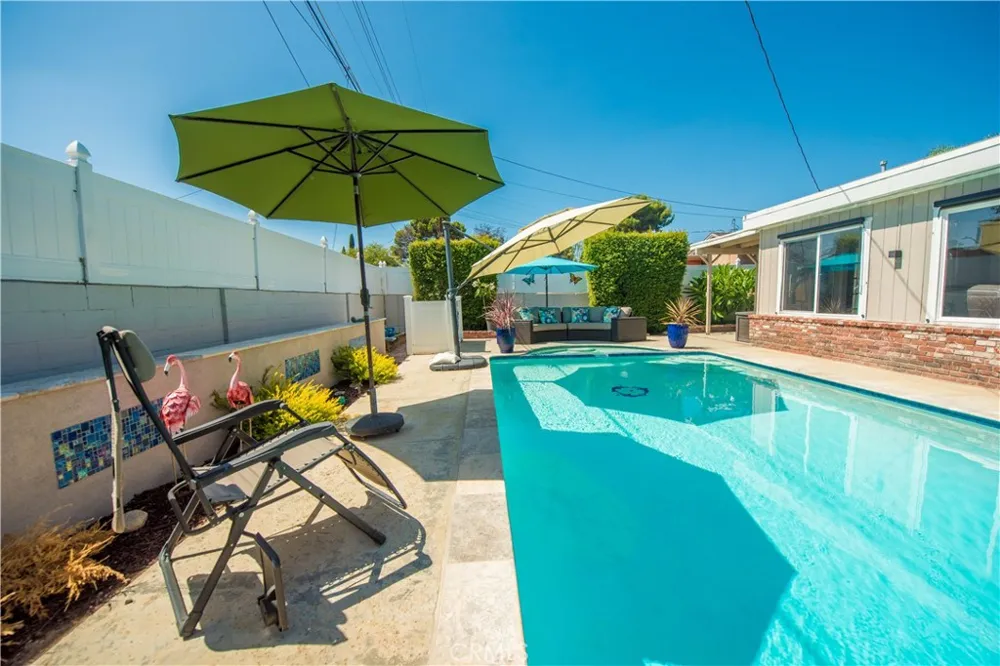 556 Billow San Dimas, CA 91773
