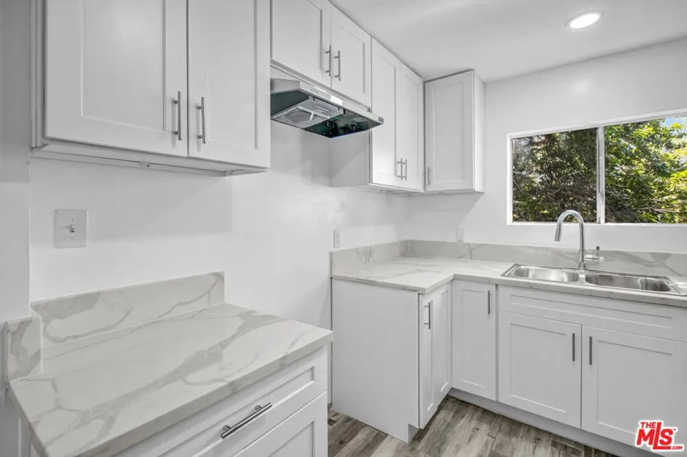 425 Eastern Avenue Los Angeles, CA 90022