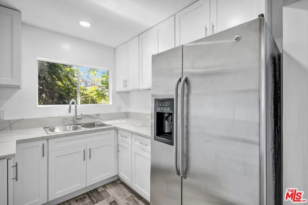 425 Eastern Avenue Los Angeles, CA 90022