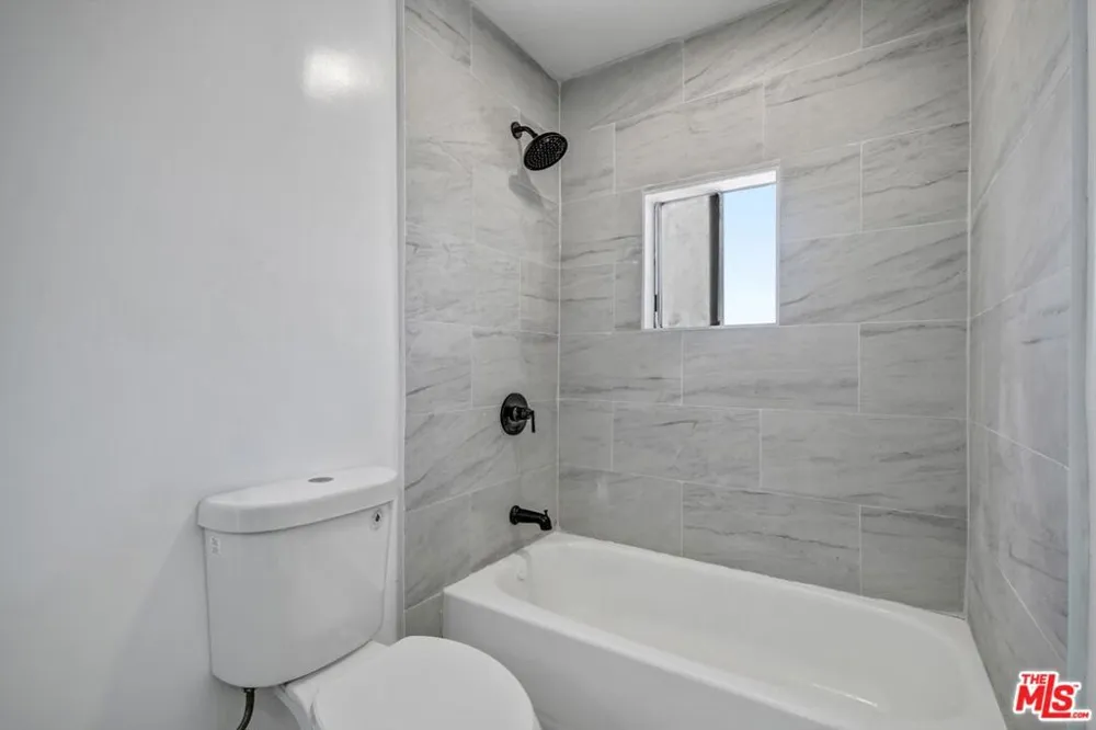 425 Eastern Avenue Los Angeles, CA 90022