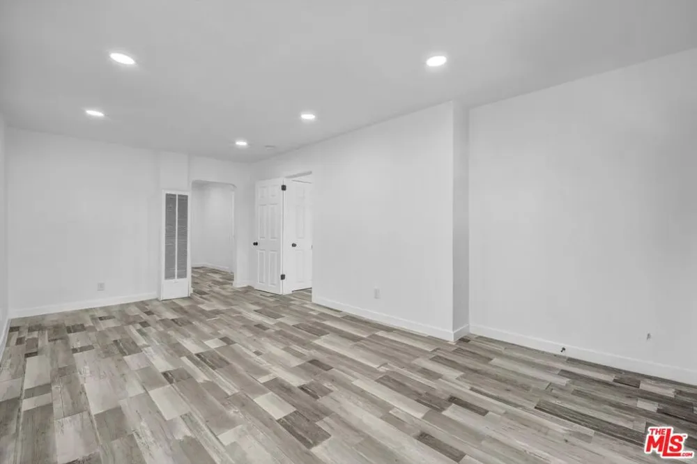 425 Eastern Avenue Los Angeles, CA 90022