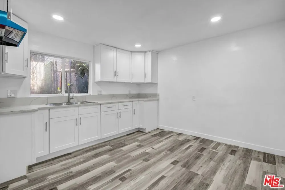 425 Eastern Avenue Los Angeles, CA 90022