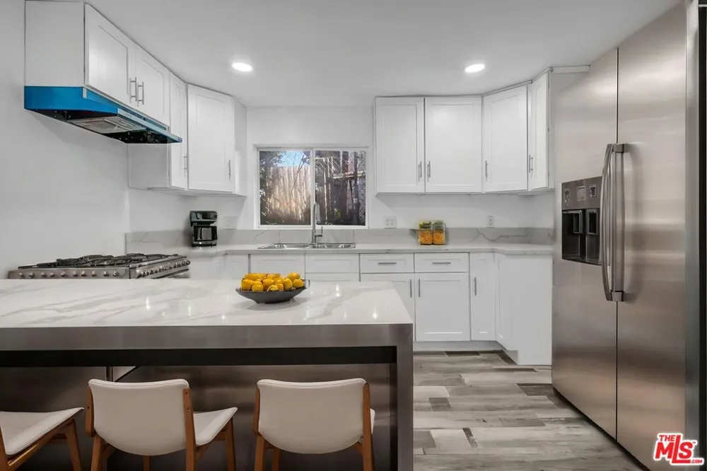 425 Eastern Avenue Los Angeles, CA 90022