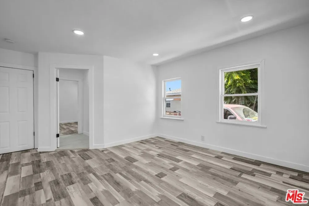 425 Eastern Avenue Los Angeles, CA 90022