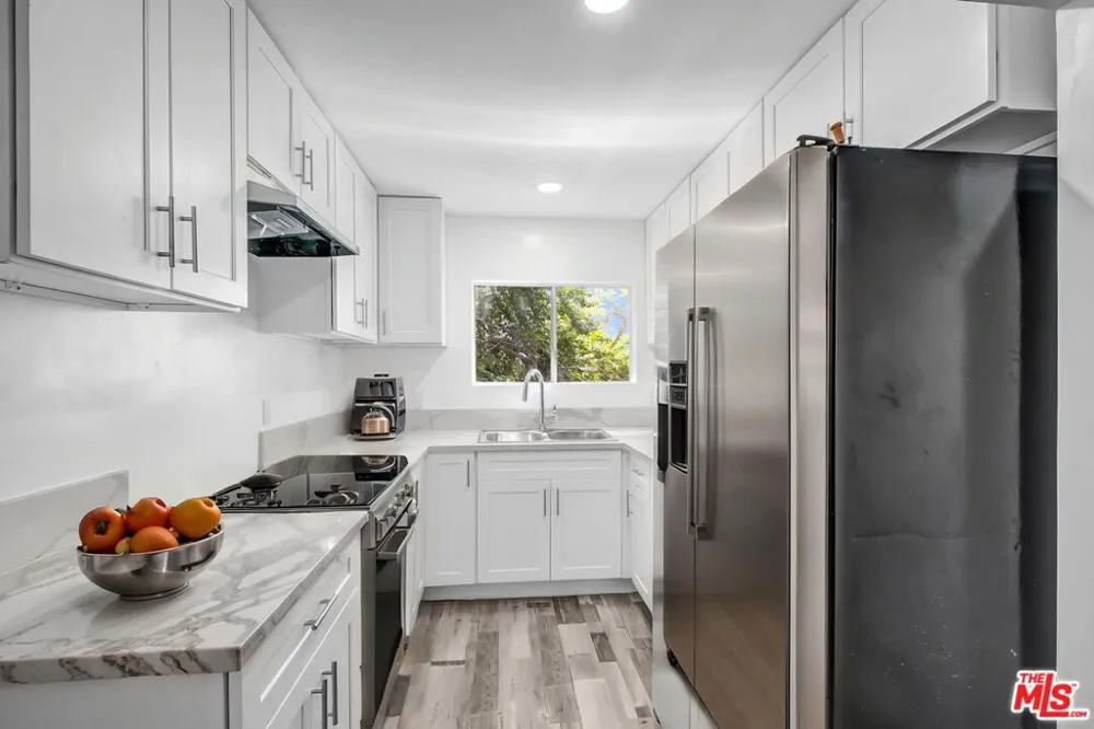 425 Eastern Avenue Los Angeles, CA 90022