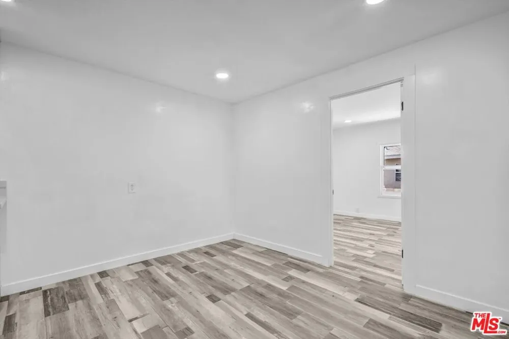 425 Eastern Avenue Los Angeles, CA 90022