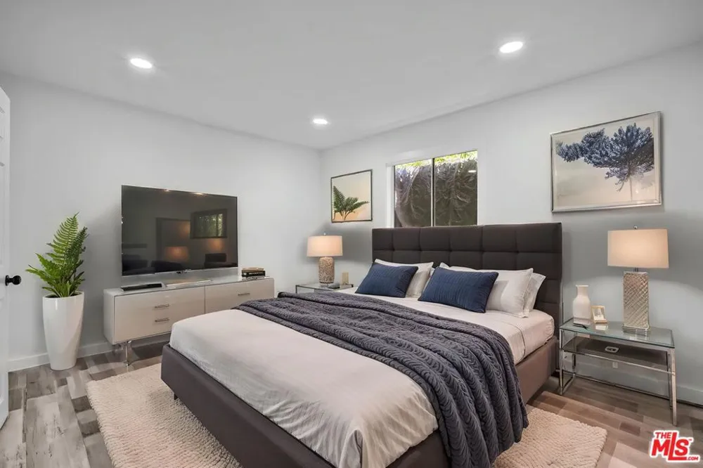425 Eastern Avenue Los Angeles, CA 90022