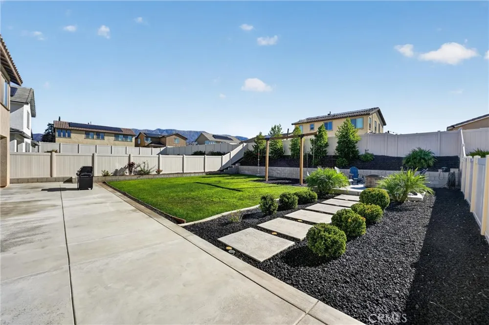 1754 Boysen Beaumont, CA 92223