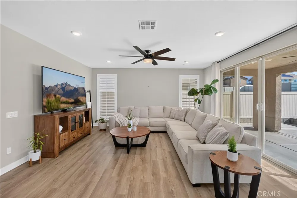 1754 Boysen Beaumont, CA 92223