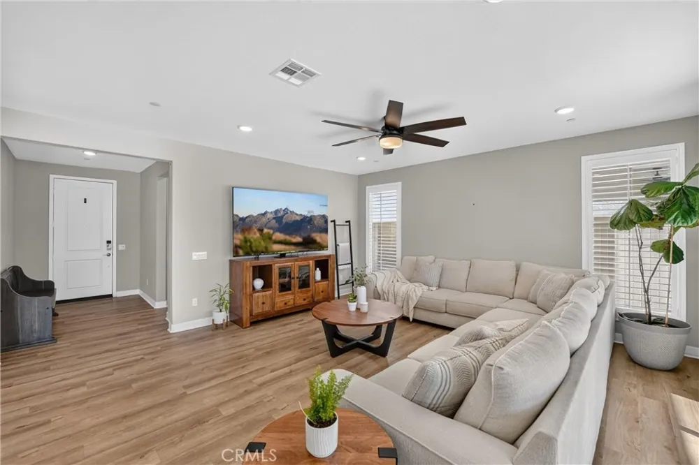 1754 Boysen Beaumont, CA 92223