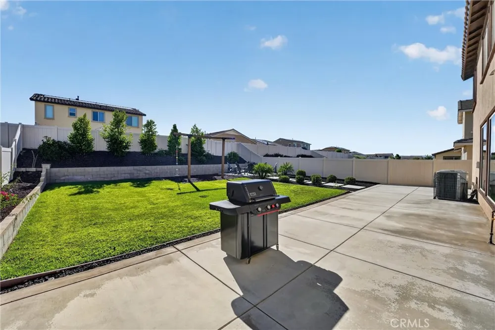 1754 Boysen Beaumont, CA 92223