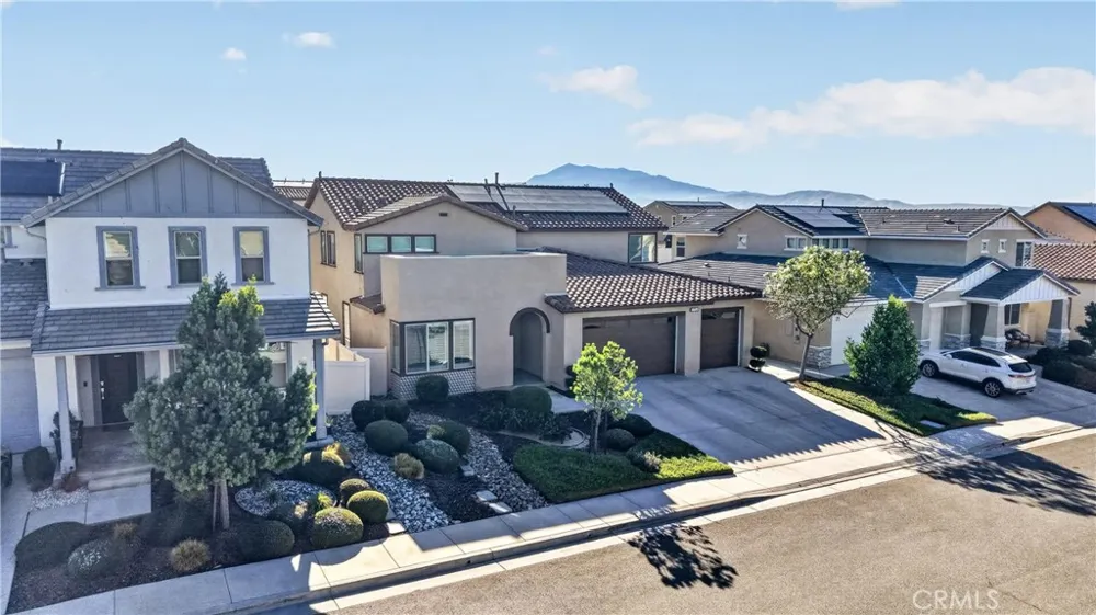 1754 Boysen Beaumont, CA 92223
