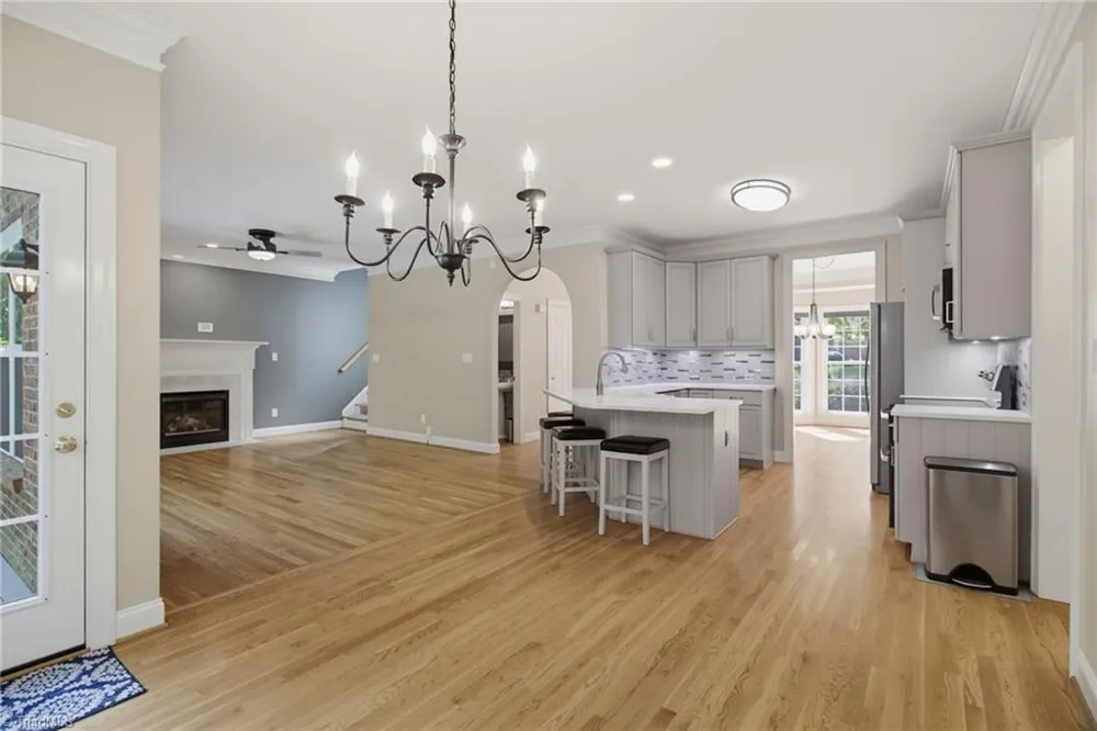 814 Troublesome Creek Drive Greensboro, NC 27455
