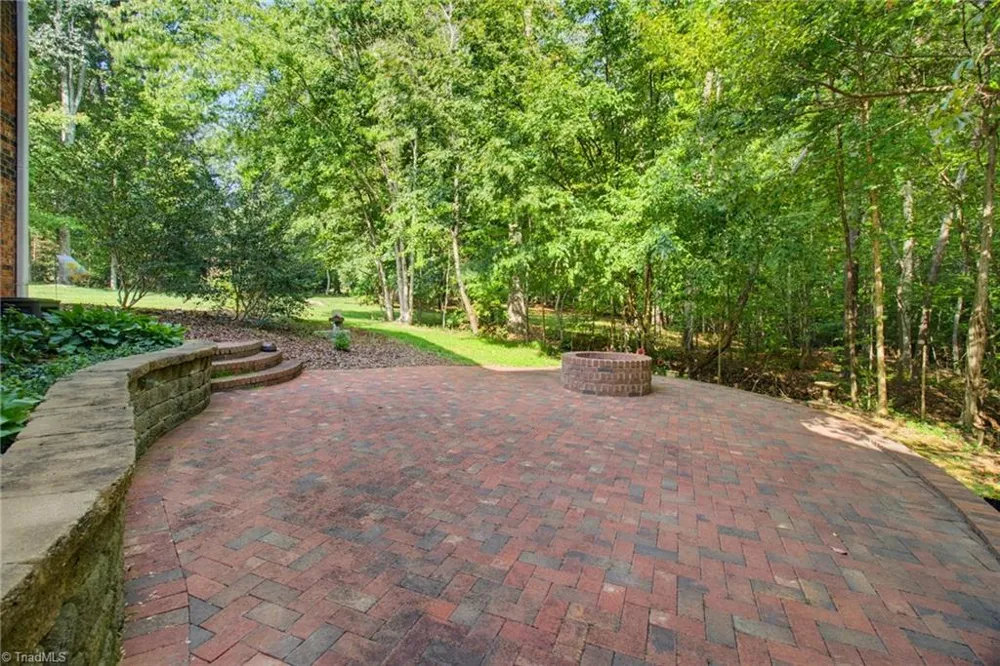 814 Troublesome Creek Drive Greensboro, NC 27455