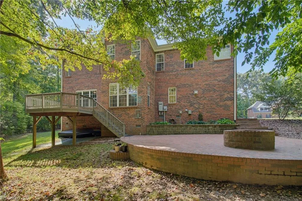814 Troublesome Creek Drive Greensboro, NC 27455