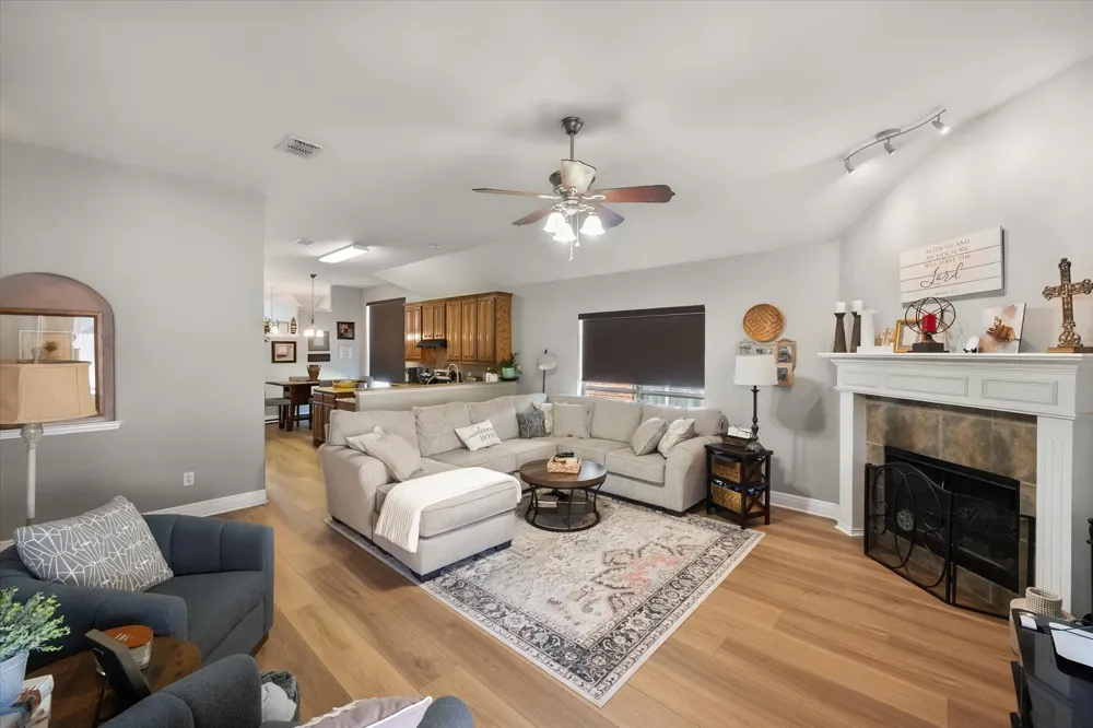 8249 Winter Falls Trail Fort Worth, TX 76053