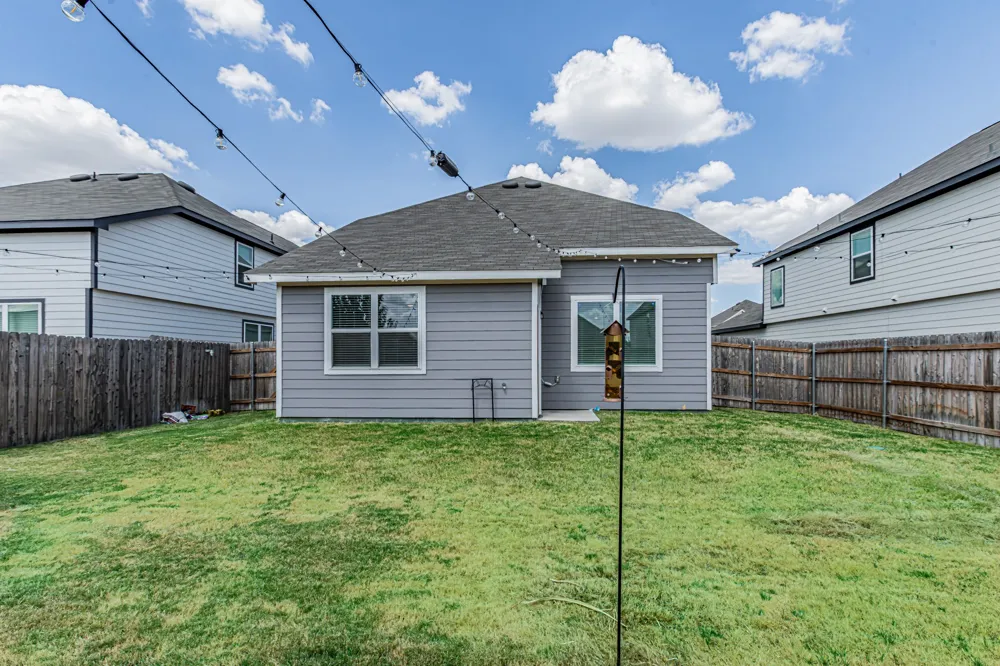 2421 Dahlia Drive Fort Worth, TX 76123