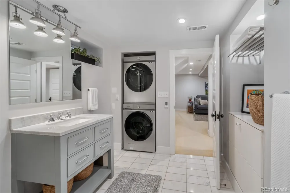 349 S Grant Street Denver, CO 80209