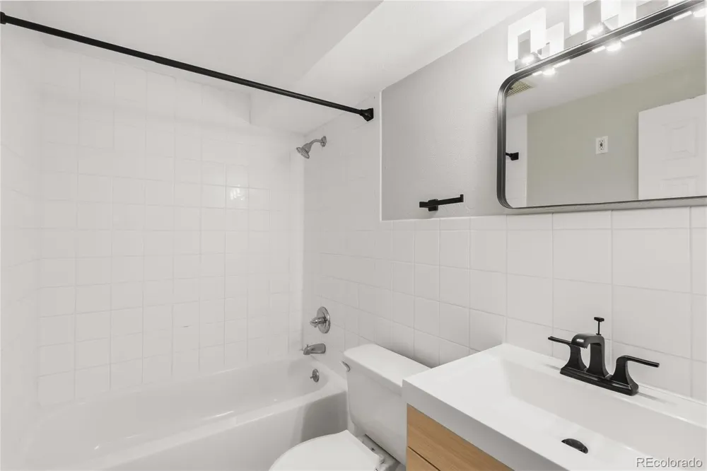 909 S Pearl Street #104 Denver, CO 80209