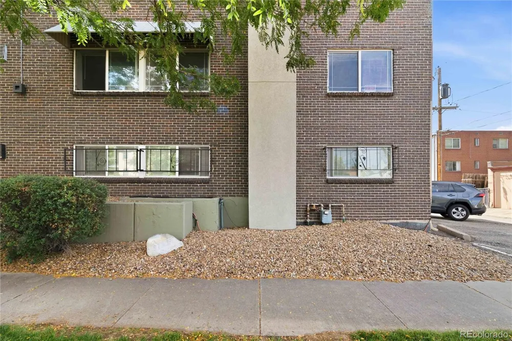 909 S Pearl Street #104 Denver, CO 80209