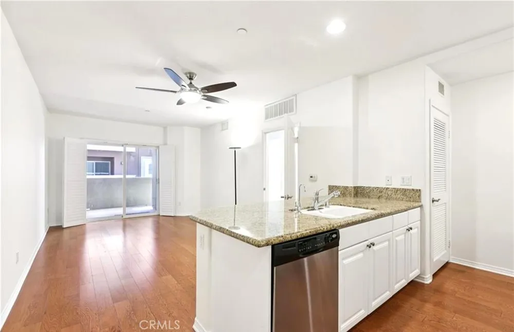 2750 Artesia #206 Redondo Beach, CA 90278