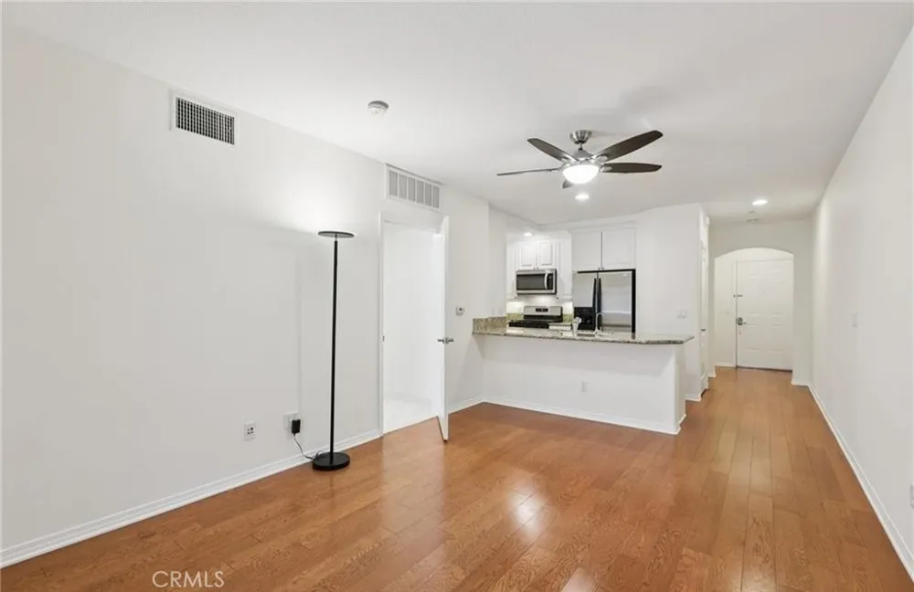 2750 Artesia #206 Redondo Beach, CA 90278