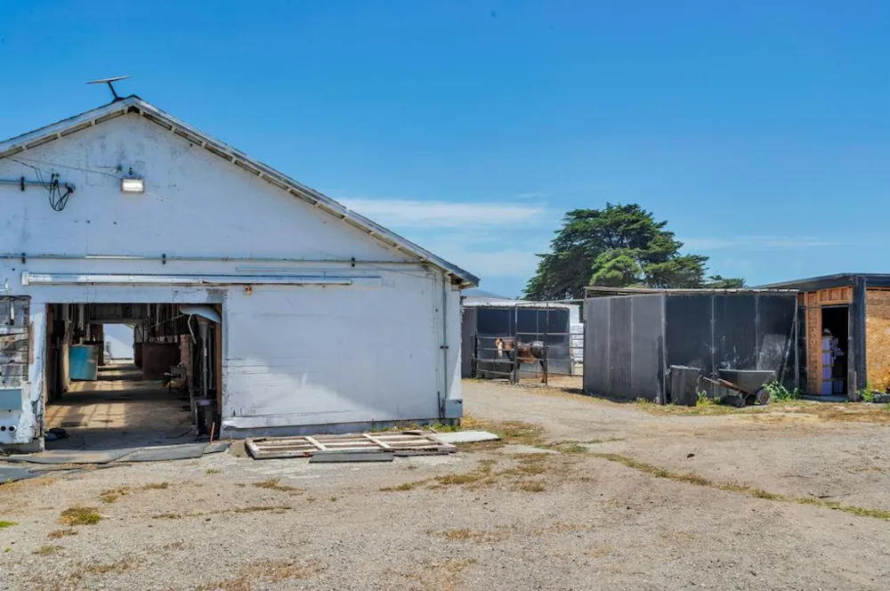 2152 Olympic Way Daly City, CA 94015