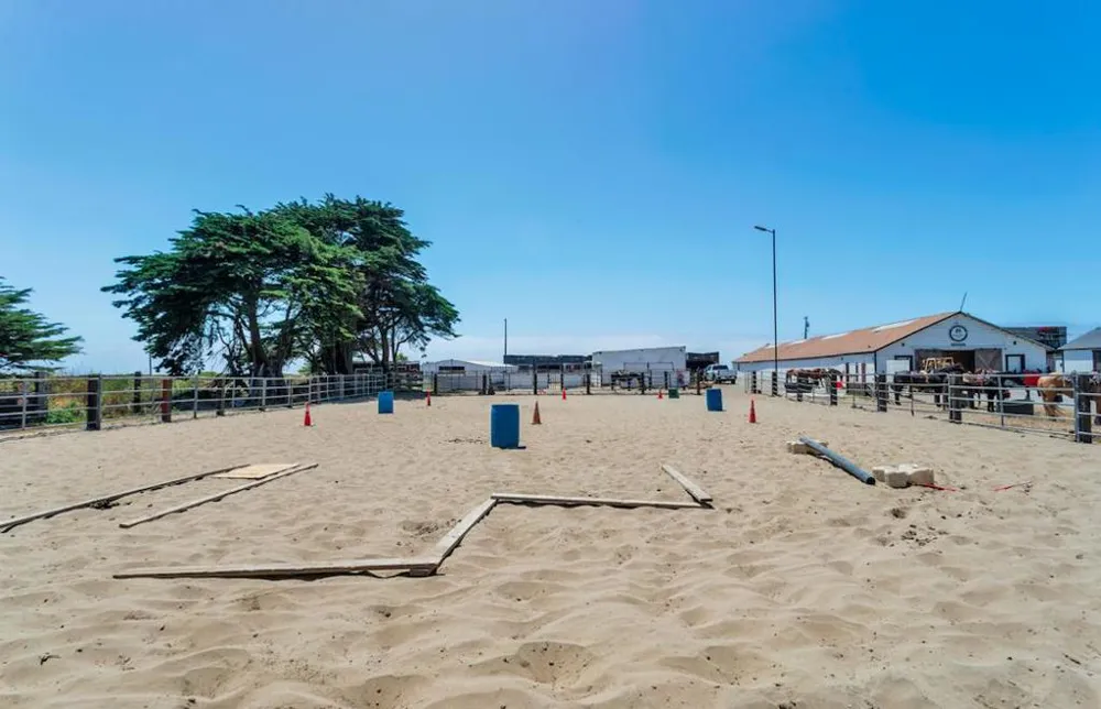 2152 Olympic Way Daly City, CA 94015